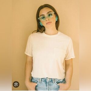 EUC Jackson Rowe lovegrass tee (M)